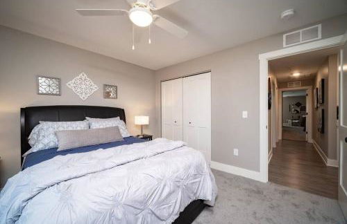 Charming Condo in Bettendorf - Foto 11