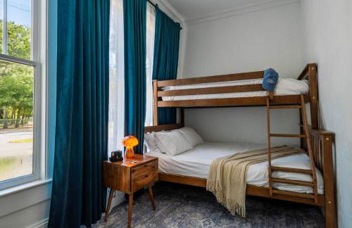 Newly Reno'd Historic Mansion 1 Mile to UF & DT - Photo 45