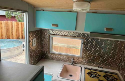 Historic Hideaway Hot Springs - Photo 58