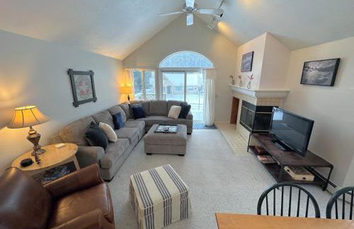 F14 Bretton Woods Condo along golf course short walk from Omni Mount Washington Hotel - Foto 2