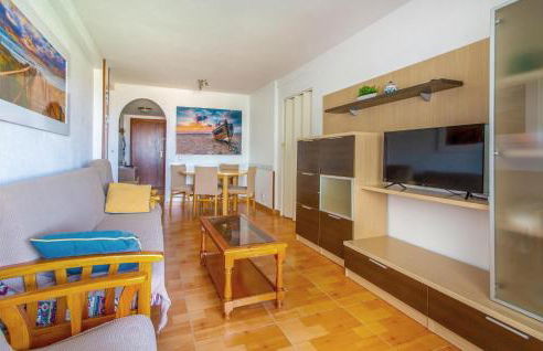 2 Bedroom Cozy Apartment In Gandia - Photo 13