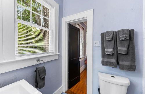 Spacious 2BR in Myers Park with sunroom - Foto 12