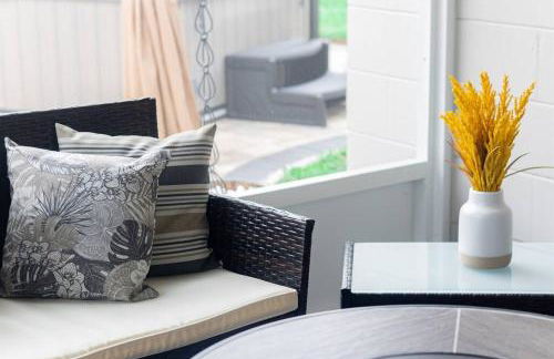 Tropical Backyard Paradise, Hot Tub, Fenced yard - Foto 22