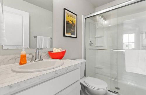 Crash with Class in this Townhome - Foto 18