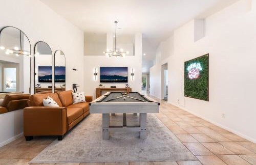 Luxury Vegas Escape,Pool, Playroom & Mtn Views - Foto 2