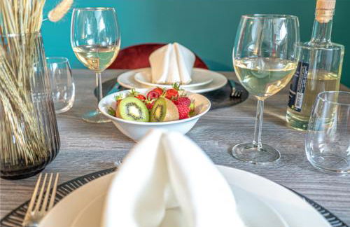 Le Cocon de la Cathédrale - Hypercentre Evreux - Jungle Chic - Vue sur l'Iton et Cathédrale - Foto 8