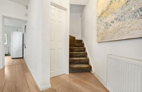 3 bed house near Gatwick and Redhill - Foto 11