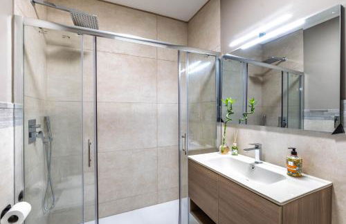 Vivi Milano B - Elegant & Bright 5-Bedroom Flexible Apartment Near Fair with Free Parking - Foto 55