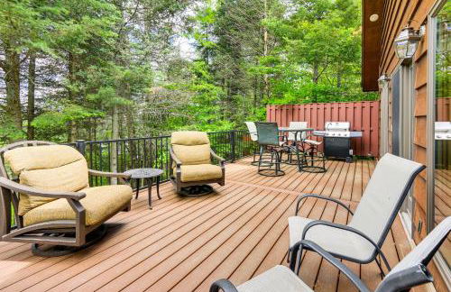 Lakefront Tower Home with Shared Dock! - Foto 24