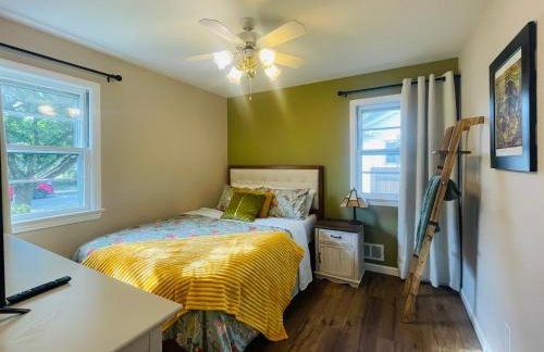 Private Estate, walk to Princeton downtown, 3 Bedrooms, 2 Bath, with Free Parking - Photo 33