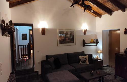 Litheon House - Photo 11