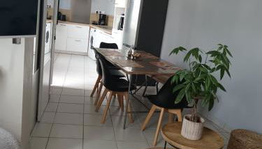 APPARTEMENT 100 Metres de la mer - Foto 3