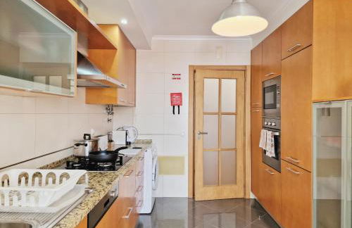 Apartments near Parque das Nações - Photo 45