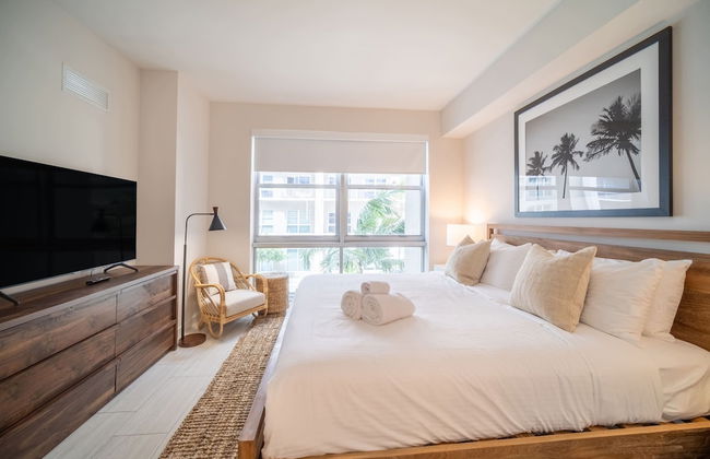 Tucker at Palmer Dadeland Miami - Photo 20