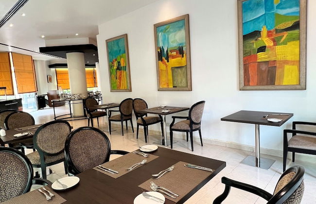 City Seasons Suites - Photo 44