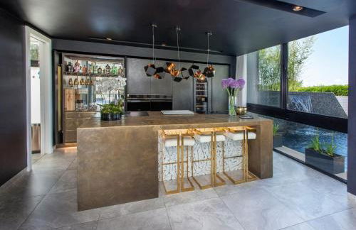 Cooden Beach: 4BD Retreat with Cinema - Foto 7