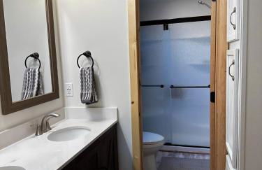 Cozy Cabin on Hiking Trailhead & Elk Preserve - Foto 16