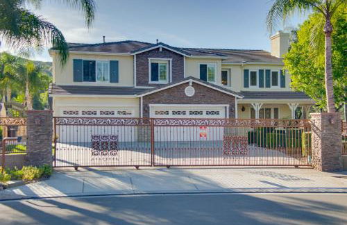 Resort-Style Oasis Expansive Riverside Mansion - Foto 42