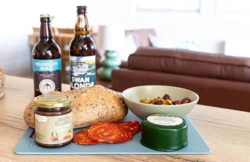 Sandmartin Lodge a lakeshore haven at Pine Lake Resort - Foto 11