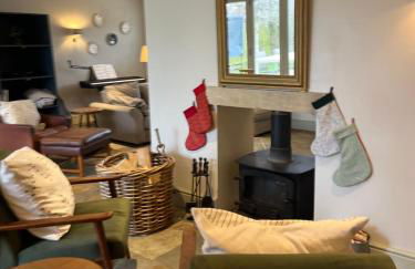 Elmcroft, Large House with Shepherds Hut - Foto 13