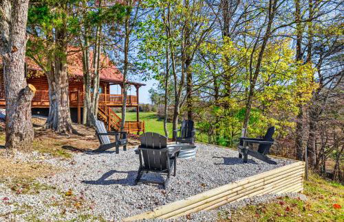 Private Lake Hot Tub Fire Pit 5 Min to Hollerwood - Foto 4