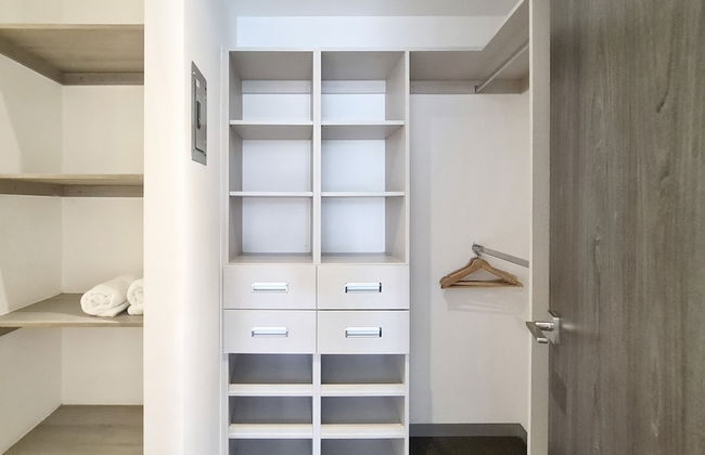 BEE Suites Santa Ana - Foto 46