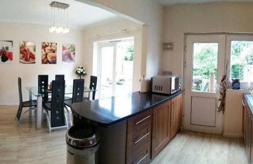 Basingstoke Townhouse - Foto 14