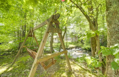 Campbell Retreat in Maggie Valley with Deck! - Foto 36