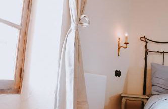 Unique historical home, middle of the village, bath & patio - Foto 25