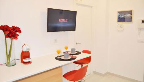 COZY & MODERN Apartment junto a Metro A Guimerá - Photo 3