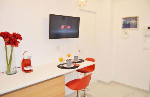 COZY & MODERN Apartment junto a Metro A Guimerá - Photo 3