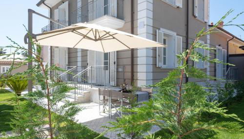 Lido Luxury Villas - Foto 4, Garden view