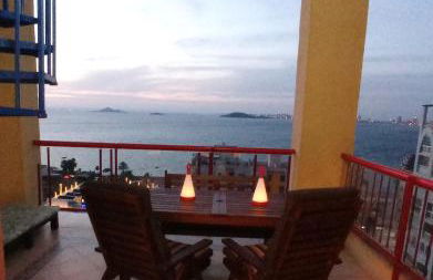 Precioso ático con solárium y vistas fantásticas - Foto 1