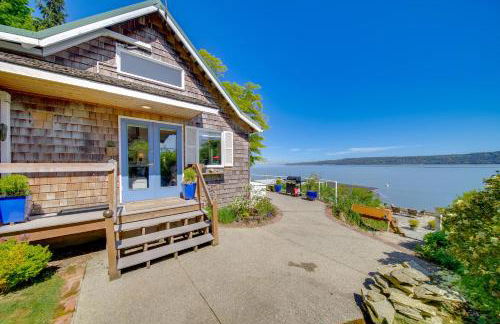 Waterfront Gem with 2 Patios on Camano Island - Foto 21