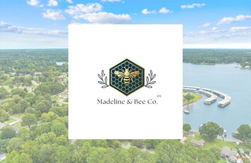 Sapphire Bloom, Boutique Lake Retreat with Hot tub - Foto 20