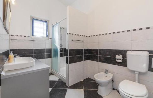 Lovely Home In Golubovo - Foto 39