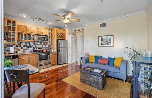Wine-Dine-Sunshine Cozy Flat in The Heart of DTSP - Foto 1