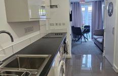 Deluxe Town Centre 2 Bedroom Apartment - Foto 17