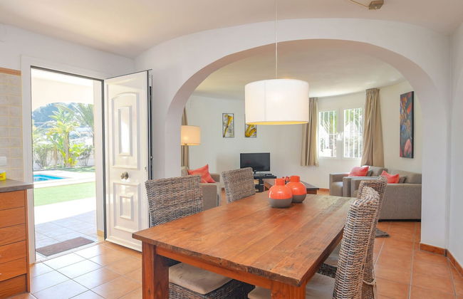 Luxurious Villa With Swimming Pool at Benissa Valencia - Photo 2