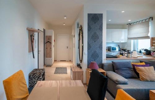 Elegant apartment with private garden, AC and garage, near airport - Foto 44