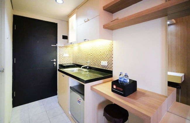Compact And Comfy Studio At Puri Mas Apartment - Foto 9