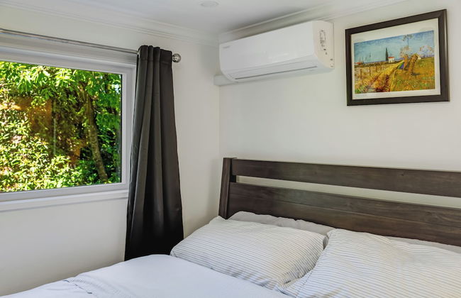 Quite House near Vancouver Airport - Photo 18