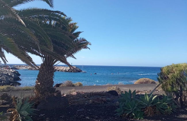 Front Line Seafront Apartment With all day Sun! - Foto 11