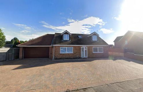 Detached, 4 Double Rooms, 2 En-Suites, 5 Car Parking - Foto 14