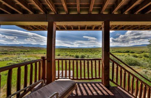 Mountain Bliss 3 BR Retreat With Views and Hot Tub - Foto 3