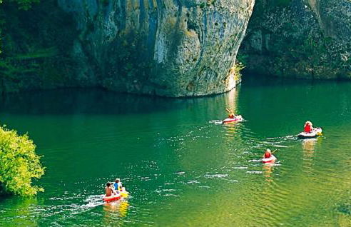 Nice Home In La Malène With Wifi - Foto 17