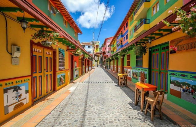 Guatape Lake view - Photo 32