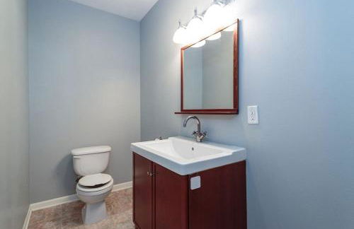 Eclectic Stylish and Cozy Milwaukee Unit - Foto 36