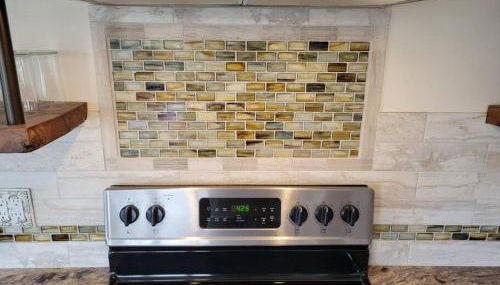 Modern, bright & calm 1 BR / 1 bath farm retreat - Photo 3, stove