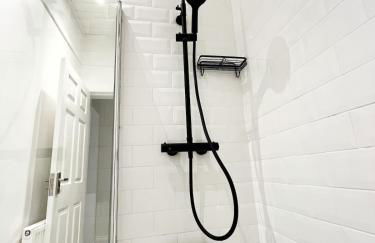 Luxury Entire Holiday Apartment - Self Checkin & Checkout - Photo 59